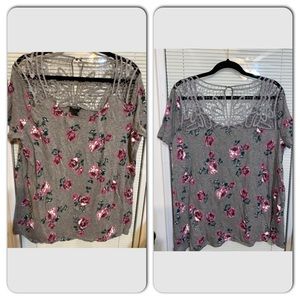 Torrid size 1 Floral blouse pink , teal and white